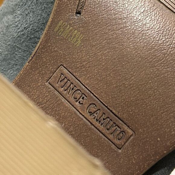 Vince Camuto Women's Fileana Split Shaft Suede Ankle Heel Booties Gray‎ Size 8.5 - Picture 13 of 14